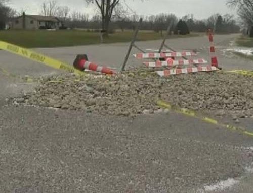 Large sinkhole closes Vienna Township intersection